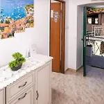 Gorgeous Home In Zastrazisce * Zastražišće
