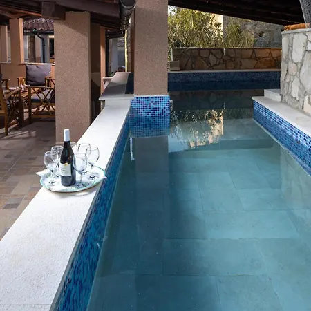 Gorgeous Home In Zastrazisce